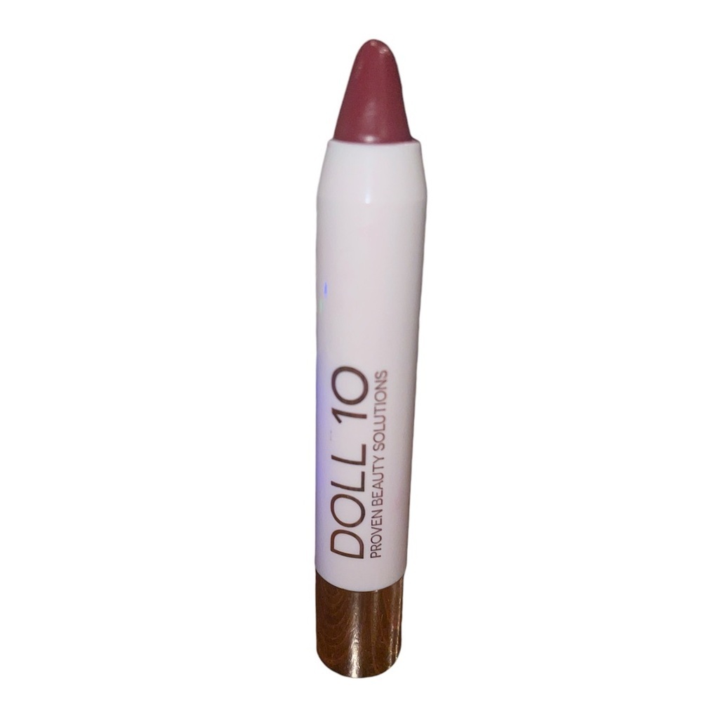 Doll 10 (Proven Beauty Solutions) Lip Crayon in “I Can!”  A deep berry red. BU2
